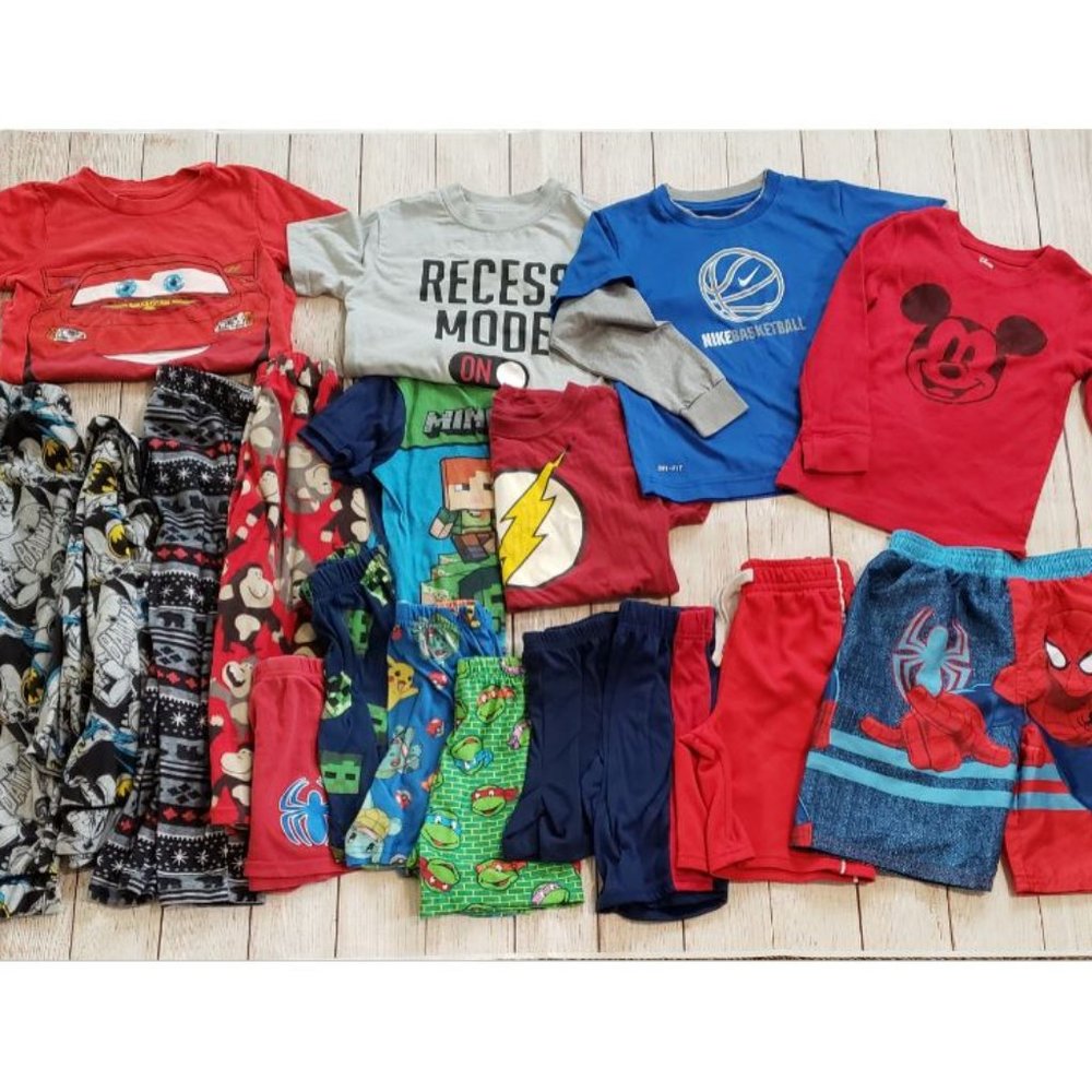 Boys Size XS 4/5 Bundle of 18